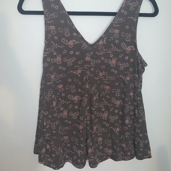 Green Floral Old Navy V-neck Tank Top- Extra Small - Picture 2 of 3